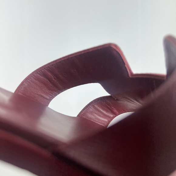 Hermes Oran Sandals in Rouge - Picture 10 of 11